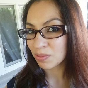 Meet your Posher, Alma